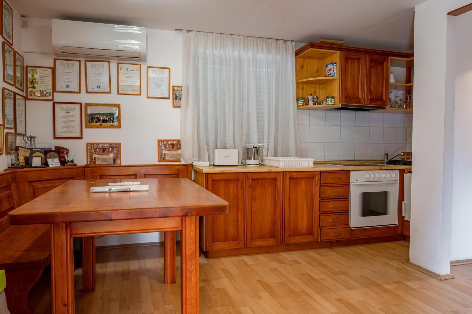 Foerhenc Wine House & Guesthouses I-Ii-Iii Nagykanizsa Exterior foto