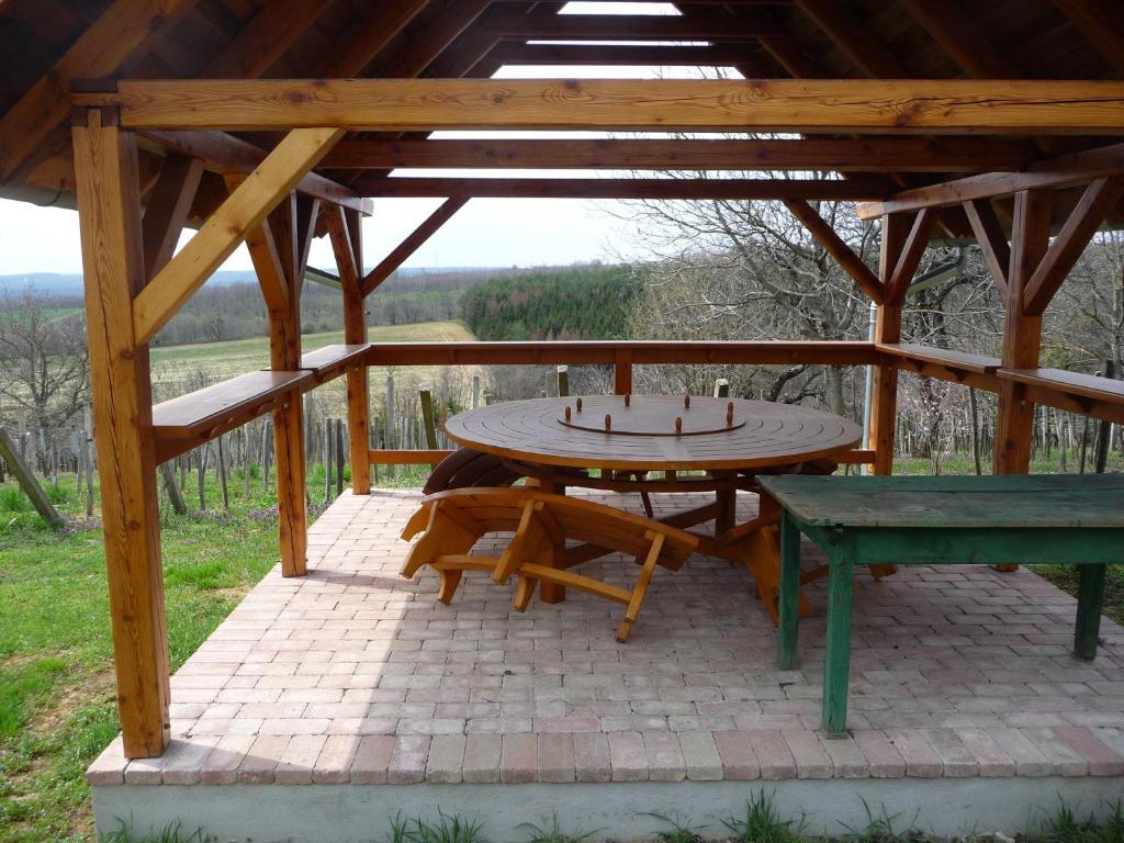 Foerhenc Wine House & Guesthouses I-Ii-Iii Nagykanizsa Exterior foto